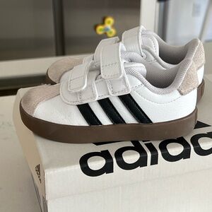 Adidas Toddler Sneakers - White, Black VL Court 3.0 CF I